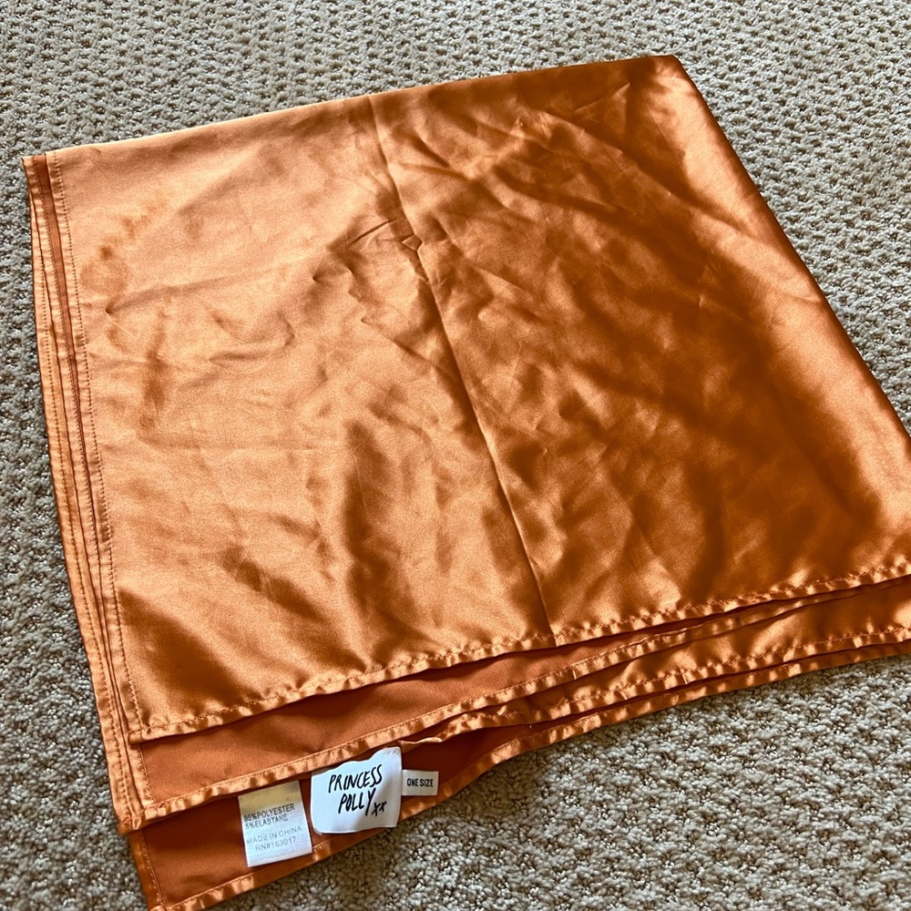 princess polly silk looking scarf orange square shaped